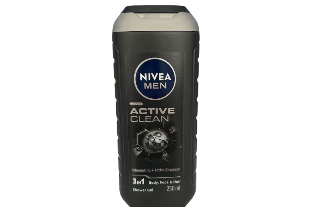 NIVEA MEN Active Clean Shower Gel – Charcoal